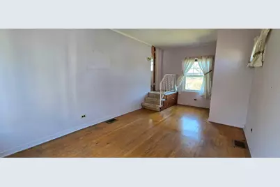 8341 N Osceola Avenue, Niles, IL 60714 - Photo 13