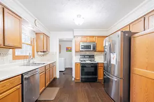 3 Harvest Ct, Bloomington, IL 61704 - Photo 11