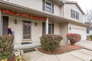 3 Harvest Ct, Bloomington, IL 61704 - Photo 5