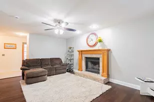 3 Harvest Ct, Bloomington, IL 61704 - Photo 7