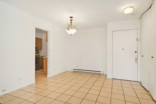 802 E Old Willow Rd, Prospect Heights, IL 60070 - Photo 3