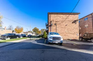 6401 W 64th Pl, Chicago, IL 60638 - Photo 41