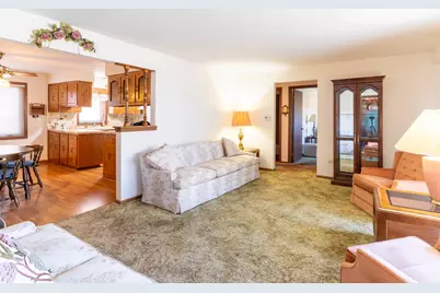 6401 W 64th Place #2W, Chicago, IL 60638 - Photo 5