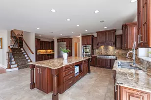 26 E Peter Ln, Hawthorn Woods, IL 60047 - Photo 21