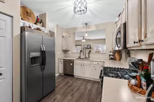 [Address not provided], Geneva, IL 60134 - Photo 7