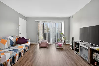 [Address not provided], Des Plaines, IL 60016 - Photo 9