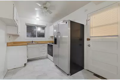 6144 N Damen Avenue #GG, Chicago, IL 60659 - Photo 9