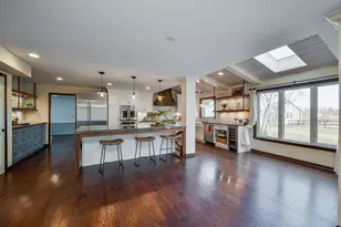 42W420 Campton Hills Rd, Elburn, IL 60119 - Photo 11