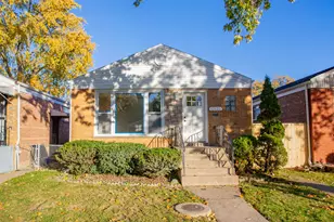 12421 S Honore St, Calumet Park, IL 60827 - Photo 1