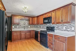 411 Weathering Dr, Mahomet, IL 61853 - Photo 13