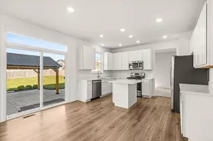 665 Braemore Lane, Yorkville, IL 60560 - Photo 13