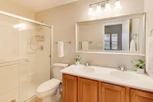 2200 Neubauer Circle, Lindenhurst, IL 60046 - Photo 15