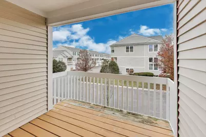 2200 Neubauer Circle, Lindenhurst, IL 60046 - Photo 11