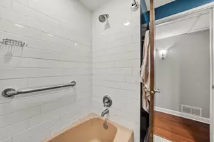 75 6th Ave, La Grange, IL 60525 - Photo 17