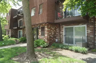 11760 S Ridgeland Ave, Worth, IL 60482 - Photo 1