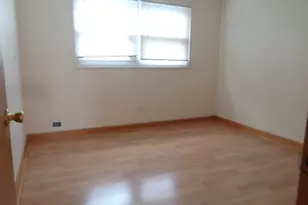 11760 S Ridgeland Ave, Worth, IL 60482 - Photo 9