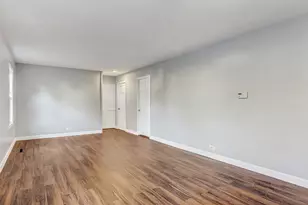 8 Timber Trail, Streamwood, IL 60107 - Photo 7