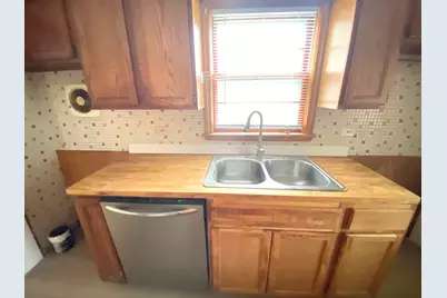 14210 S Wabash Avenue, Riverdale, IL 60827 - Photo 9