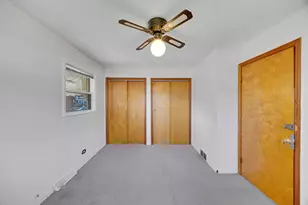 14237 S Green Bay Ave, Burnham, IL 60633 - Photo 13