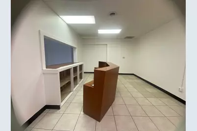 6305 W Grand Avenue, Chicago, IL 60639 - Photo 9