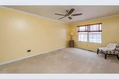 382 S Litchfield Drive, Round Lake, IL 60073 - Photo 17