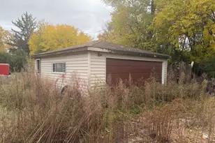 16610 Geneva Dr, Harvey, IL 60426 - Photo 3