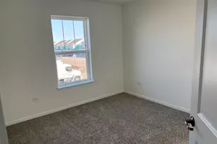 146 Henderson St, Oswego, IL 60543 - Photo 15