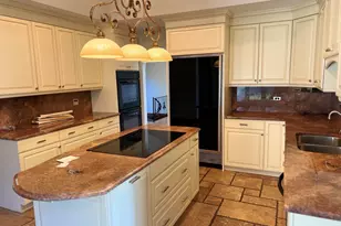 9630 Reding Cir, Des Plaines, IL 60016 - Photo 13