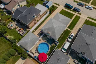 8426 W Betty Terrace, Niles, IL 60714 - Photo 39