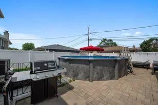 8426 W Betty Terrace, Niles, IL 60714 - Photo 29