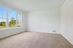 13813 Roosevelt Dr, Huntley, IL 60142 - Photo 9