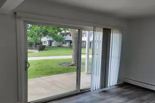 3900 Bayside Dr, Palatine, IL 60074 - Photo 9