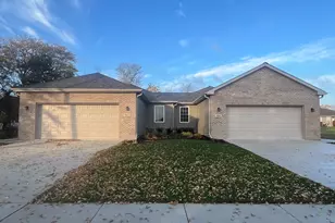 902 Lange Ave, Beecher, IL 60401 - Photo 1