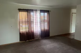 1324 Demmond St, Joliet, IL 60432 - Photo 3