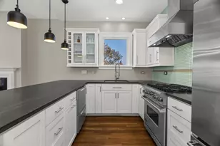 1033 W Taylor St, Chicago, IL 60607 - Photo 7