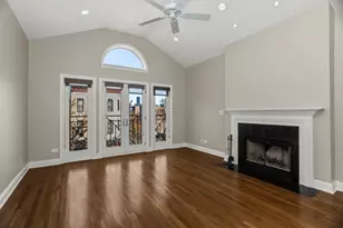 1033 W Taylor St, Chicago, IL 60607 - Photo 3