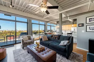 2911 N Western Ave, Chicago, IL 60618 - Photo 5