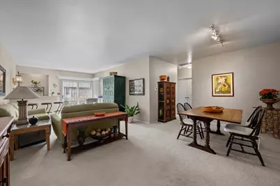 131 Autumn Court #131, Buffalo Grove, IL 60089 - Photo 3