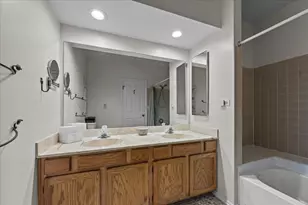 131 Autumn Ct, Buffalo Grove, IL 60089 - Photo 11