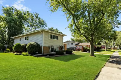 325 Indiana Street, Park Forest, IL 60466 - Photo 3