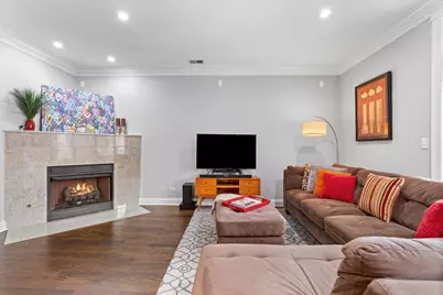 1425 W Belmont Avenue #3, Chicago, IL 60657 - Photo 11