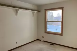 4080 Fir Ct, Hoffman Estates, IL 60192 - Photo 9