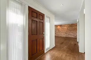 1904 Somerset Ln, Northbrook, IL 60062 - Photo 3