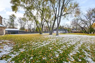 1130 N Stratford Rd, Arlington Heights, IL 60004 - Photo 23