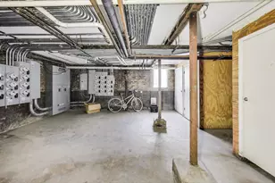 4333 N Troy St, Chicago, IL 60618 - Photo 19