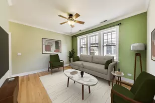 4333 N Troy St, Chicago, IL 60618 - Photo 9