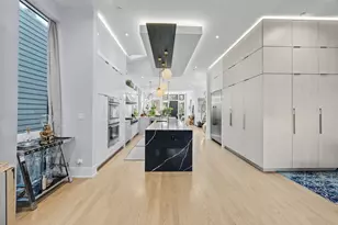 2456 W Ohio St, Chicago, IL 60612 - Photo 5