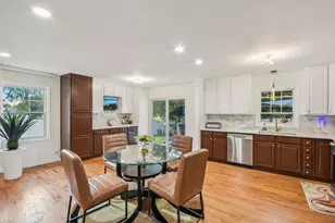 1860 Burr Ridge Dr, Hoffman Estates, IL 60192 - Photo 5