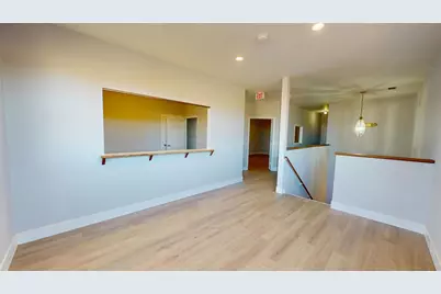 510 N Collins Street #2, Joliet, IL 60432 - Photo 5