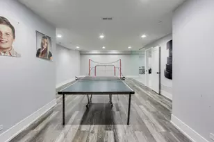 579 Greenwood Rd, Northbrook, IL 60062 - Photo 59